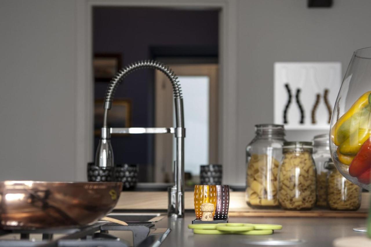 Gioeni Suites - Charming Loft Palermo Esterno foto